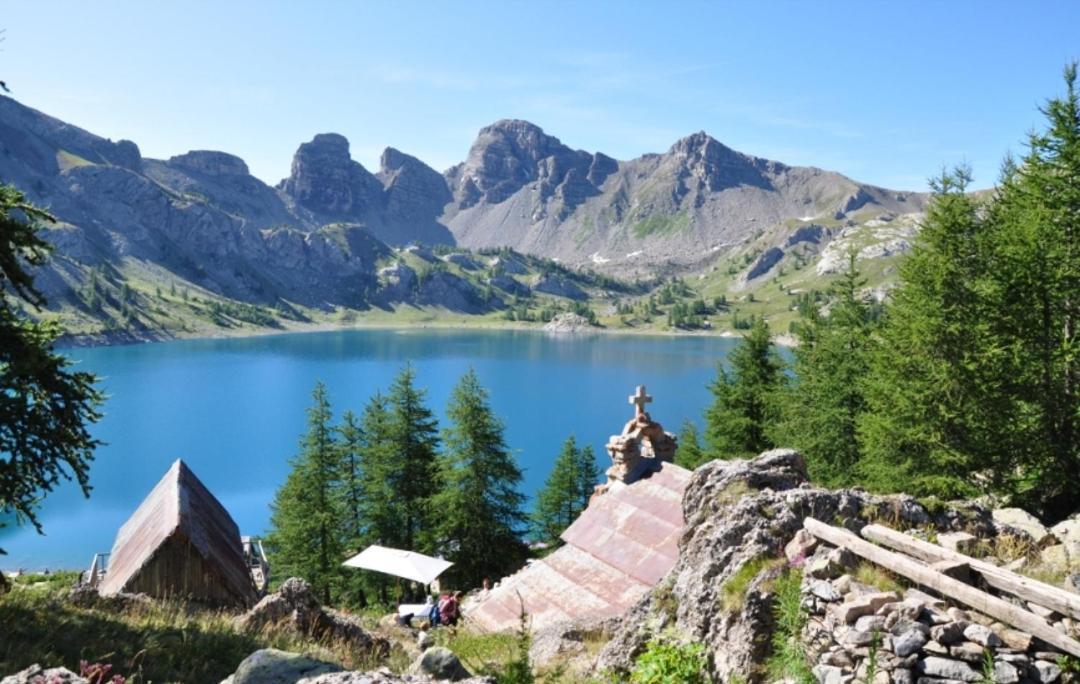 Holiday home Maison Avec Jacuzzi Et Vue Sur Les Penitents